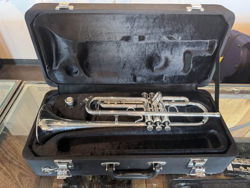 Used JP251s Trumpet with Bach 5c w/Case image 1