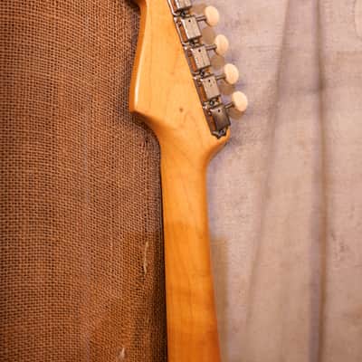 Fender Duo-Sonic 1961 White - Refin image 9