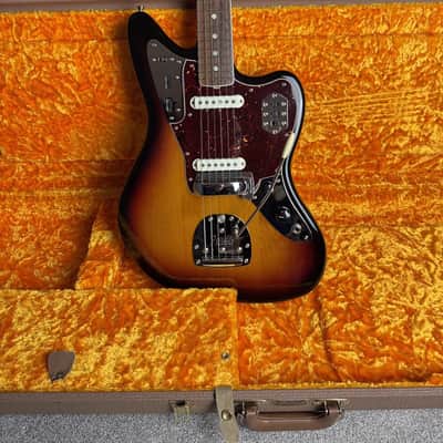 Fender American Original '60s Jaguar with Rosewood Fretboard 2022 - 3-Color Sunburst image 2