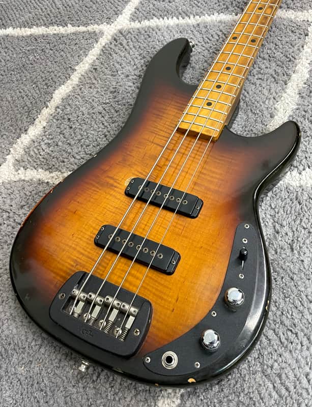 Vintage G&L SB-2 1982 - Sunburst - Looks old, plays like new image 1