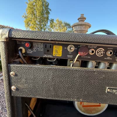 Fender Concert 2-Channel 60-Watt 1x12" Serial #F409884, Guitar Tube Amp Combo 1981 - 1987 - Black image 11