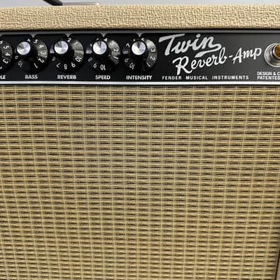 Fender Twin Reverb 40th Anniversary Edition Guitar Amplifier image 3