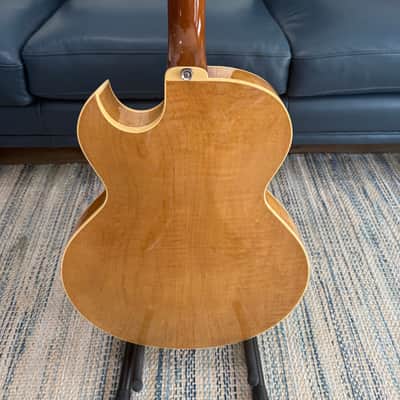 Heritage H-575 Carved Solid Top Used Bild 7