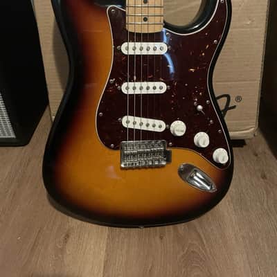 Fender Standard Sunburst Stratocaster MIM 1999 image 2