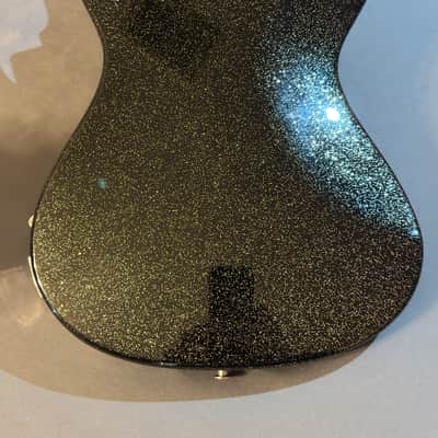 Veritas Portlander 2021 - Silver sparkle over Black image 12