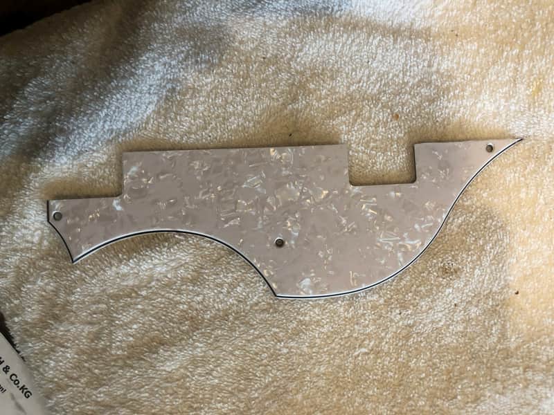 Hofner Ignition Beatle Bass HI-VB-SB … replacement Pick Guard only / White Pearl image 1