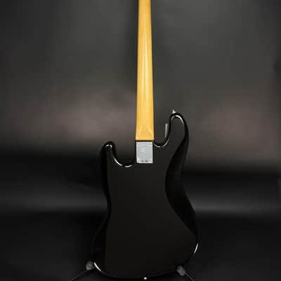Fender Vintera III Early '70s Jazz Bass - Black image 5