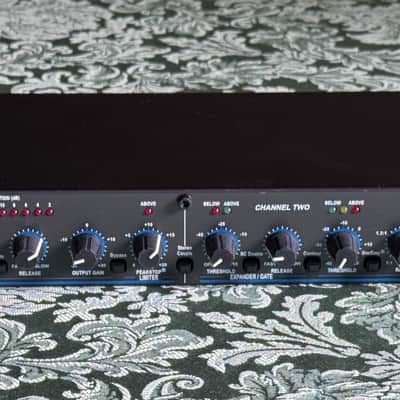 dbx 166XL Stereo Compressor / Limiter / Gate 2000s - Black image 2
