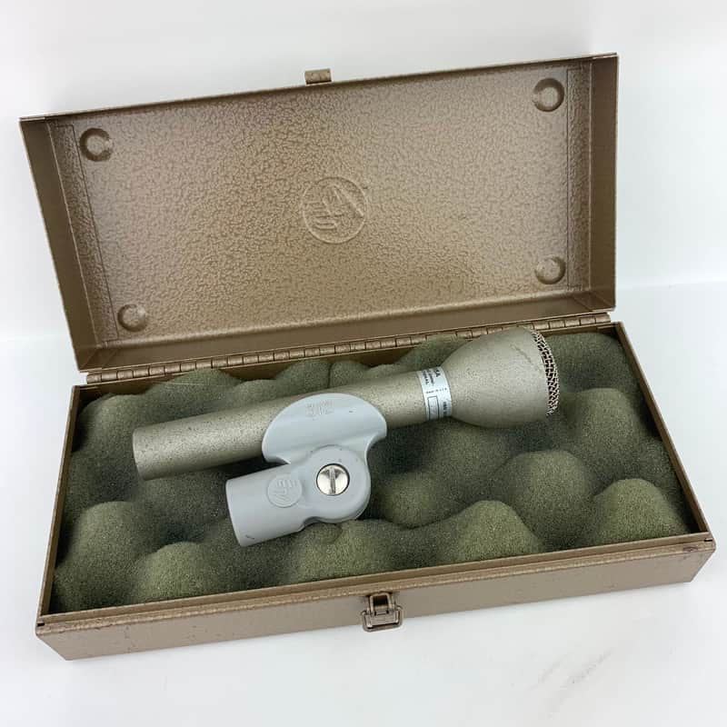 Vintage 1974 635A Dynamic Omnidirectional Microphone w/Metal Case & EV Clip image 1