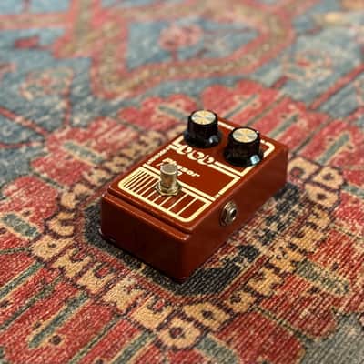 DOD Phasor 490 1980s - Red image 2