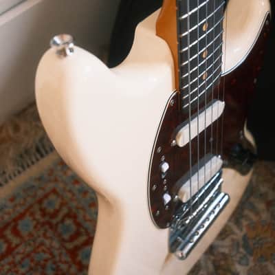 Fender Vintera III Mid '60s Mustang 2025 - Present - Olympic White image 5