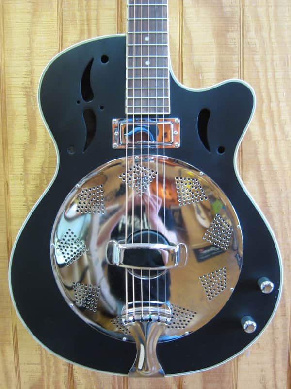 Johnson JR-520-CEBM Swamp Stomper Acoustic Electric Resonator