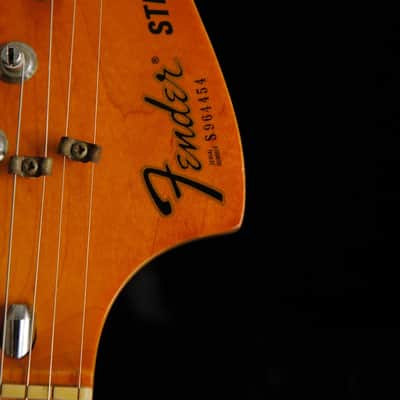 Fender International Series Stratocaster Maui Blue 1981 Vintage Guitar Pre-Owned image 8