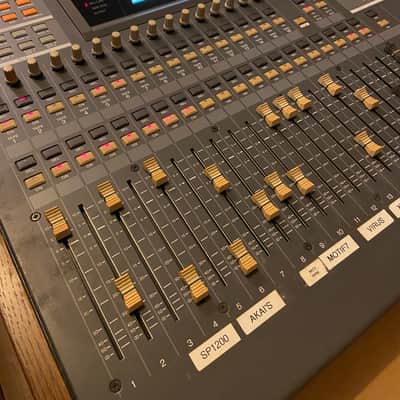 Yamaha O2R V2 Digital Mixing Recording Console + Peak Meter Bridge image 3