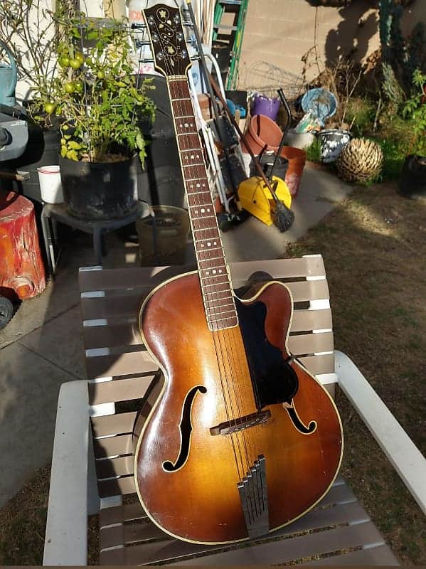 Hofner President 1954-1955  - Sunburst image 1