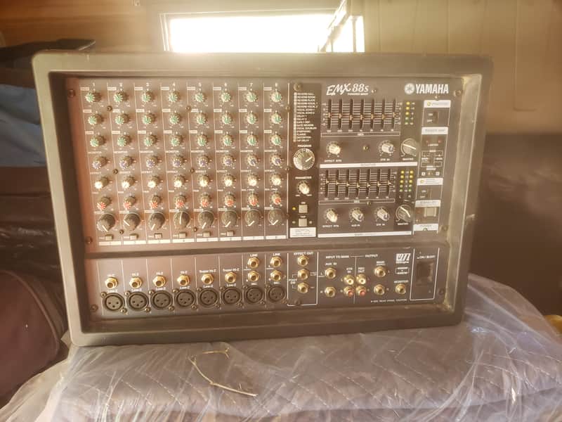 Yamaha EMX 88'S image 1