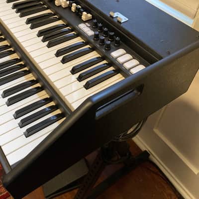 Mojo Suitcase Double Manual Organ image 5