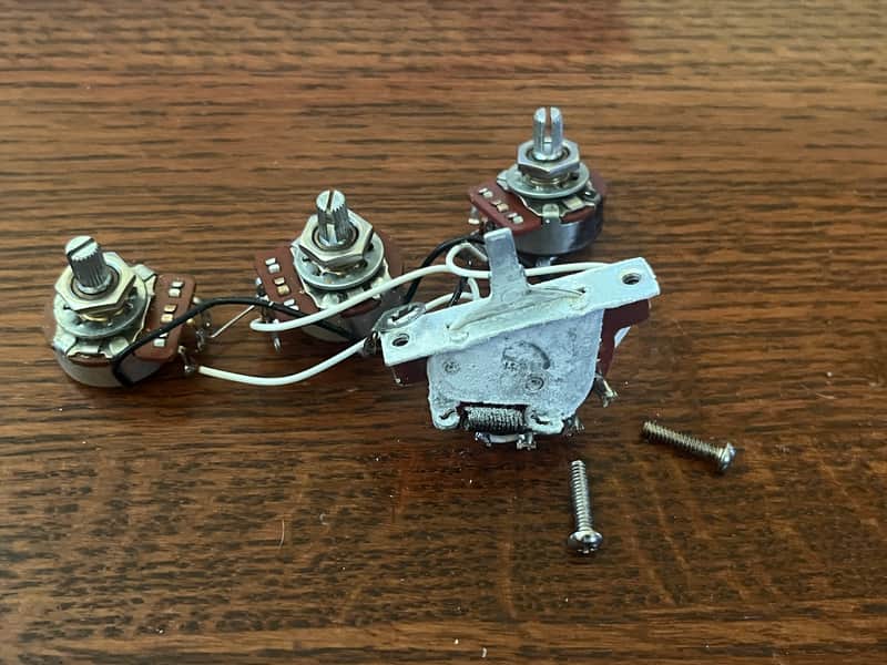 1979 set Fender Stratocaster guitar pots harness 5-way switch image 1