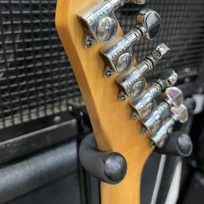 Washburn G-2V 80s - Red image 12