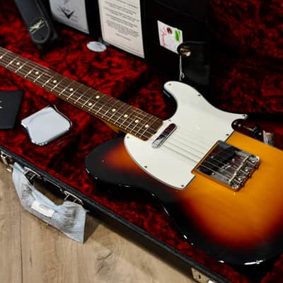 Fender Custom Shop '60 Reissue Telecaster Relic NAMM 2018 Custom Built 3 Tone Sunburst Limited Edition image 11