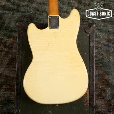 Vintage 1967 Fender Mustang with original case image 16