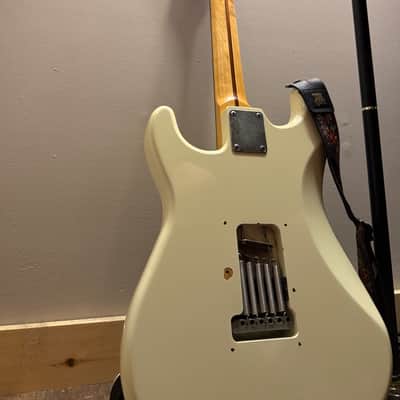 1985 MIJ Fender ST-62 | Olympic White, Comes with Tweed Case image 2