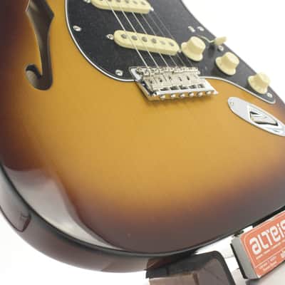 Fender Suona Stratocaster Thinline 2024 Violin Burst image 7