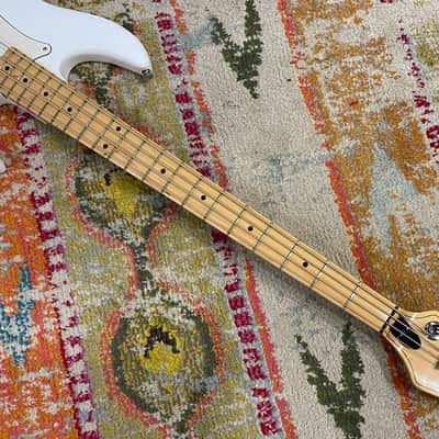 1989 Peavey Fury 4-String Bass - Made in USA P-Bass Style in Artic White with Hardshell Case image 6