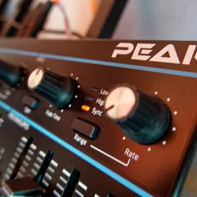 Novation Peak, 8-Voice Polysynth, Wooden Cheeks and Stand, Boxed image 6