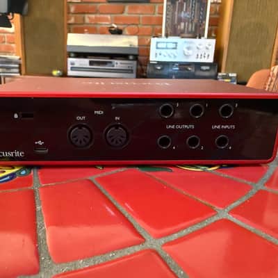 Focusrite Scarlett 4i4 3rd Gen USB Audio Interface 2019 - Present - Red / Black image 5