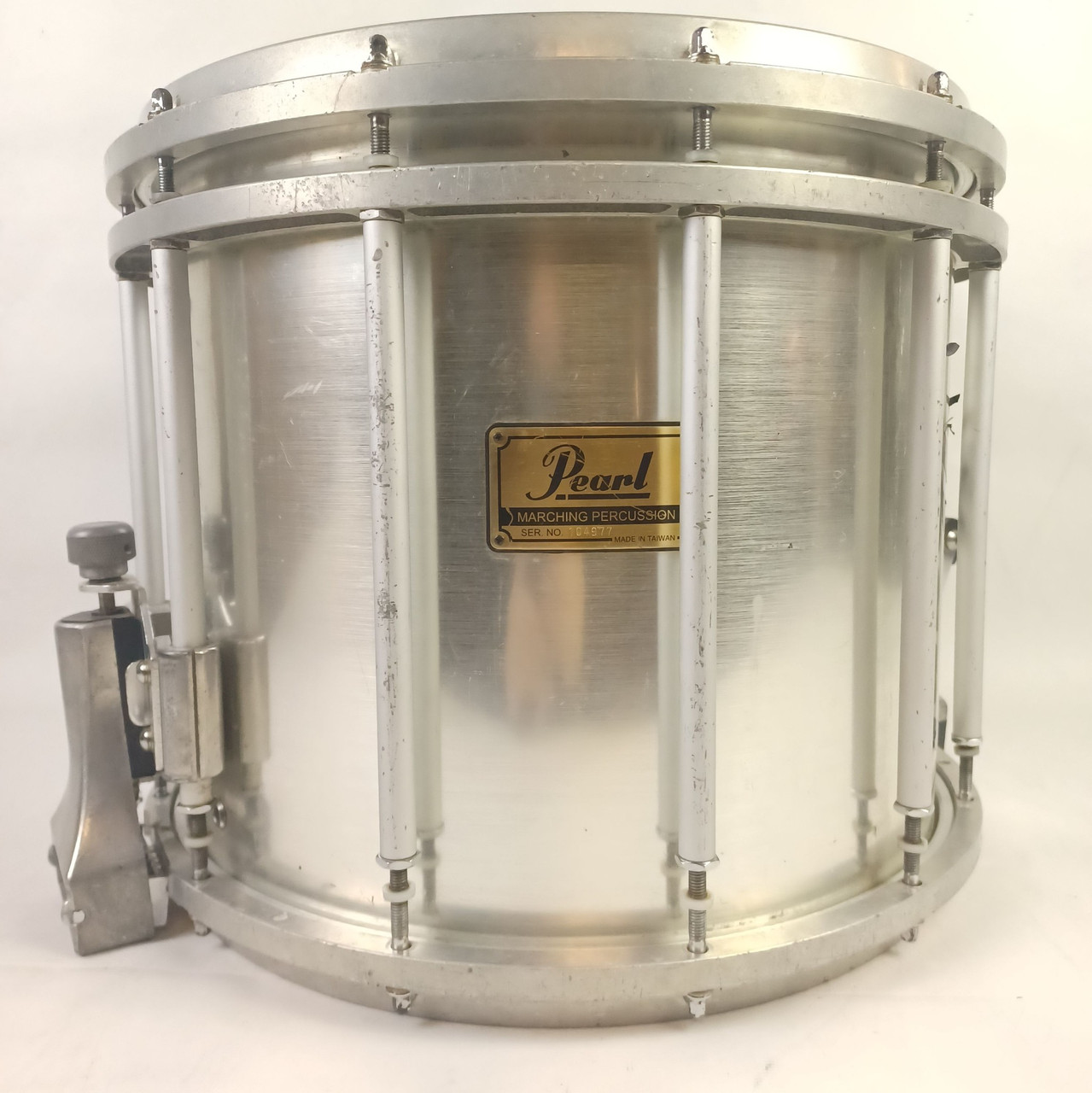 Pearl 14"Brushed Silver Championship Maple FFX Marching Snare Drum Free Floating — main photograph