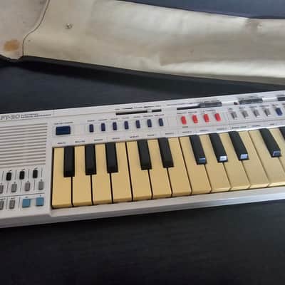 Casio PT-1 29-Key Mini Synthesizer 1982 - 1988 - White image 4