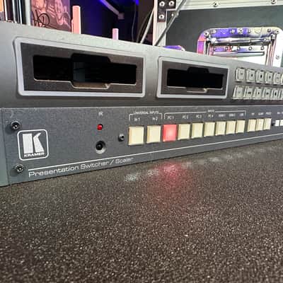 Kramer VP-731 9-Input Pro Scale Presentation Switcher/Scaler with remote image 1