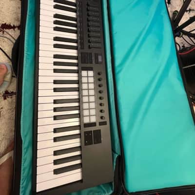 Novation Launchkey 61 Mk4 image 4