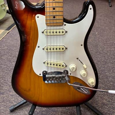 G&L George Fullerton Signature Stratocaster 1990's - Sunburst image 2