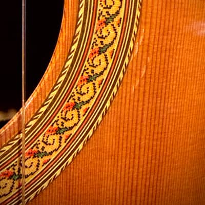 Ramirez R4 Classical Guitar 2001 w/ SKB Hardshell Case image 11
