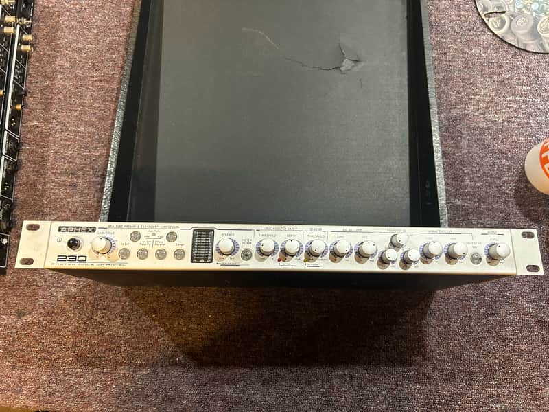 Aphex 230 Vocal Channel Strip with Mic Pre, EQ, and Compressor (3/3) image 1
