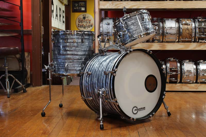 Ludwig Classic Maple Outfit in Sky Blue Pearl 14x20 8x12 14x14 image 1