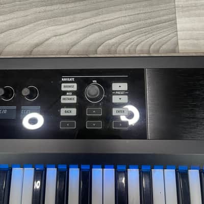 Native Instruments Komplete S49 Keyboard image 3