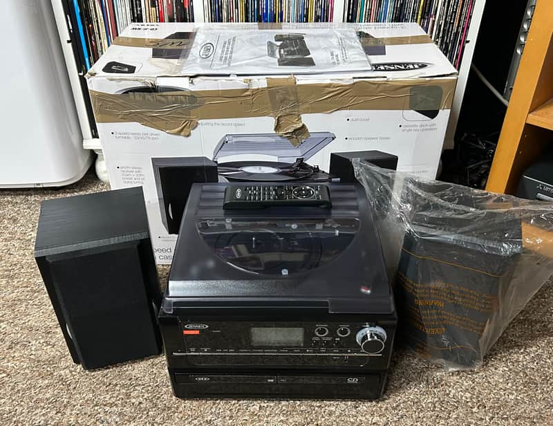 Jensen JTA-980 3-Speed Stereo Turntable 2 CD Music System w/ Cassette & Radio