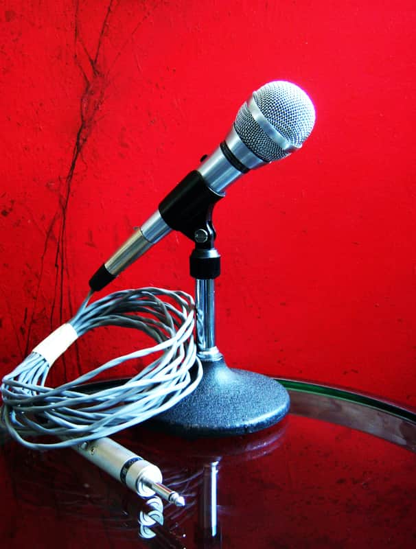 Vintage 1970's Electro-Voice 672A Handheld Cardioid Dynamic Microphone with Switch Low Z & accessories 671A 672 image 1