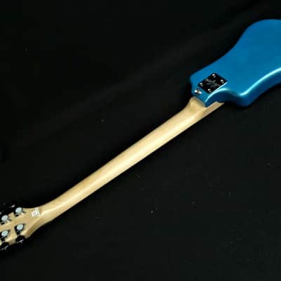 Hofner CT Series HCT-SH-D-BL Double Pickup Shorty DeLuxe Travel / Mini Electric Guitar with Gig Bag image 5