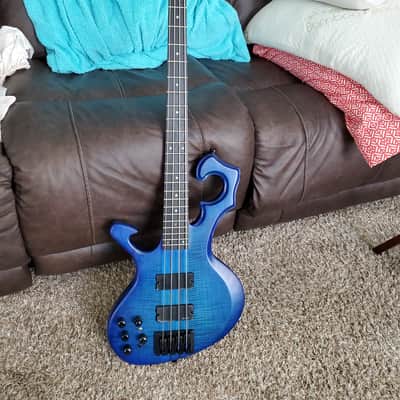 Spear Left Handed 4 string neck thru active Bass image 1