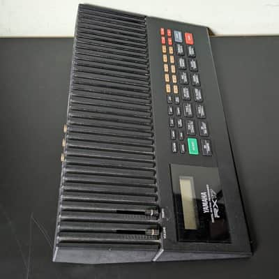 Yamaha RX17 Digital Rhythm Programmer Vintage Drum Machine 1987 - Black image 3