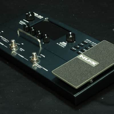 NU-X MG-30 Multi-Effects Processor [MG3023B10928] (09/01) image 2
