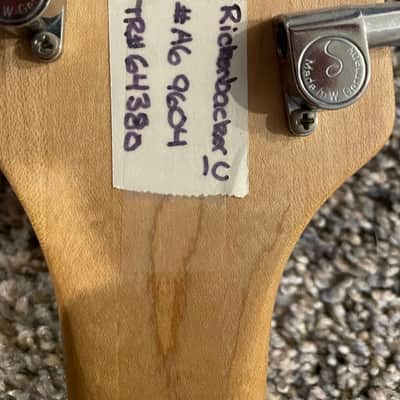 1993 Rickenbacker 220 - Mapleglo image 10