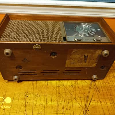 Zenith T2530 1964 - Oiled walnut image 8
