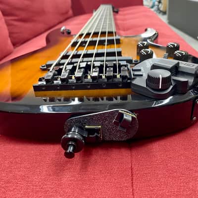 Carvin LB76 6-String Bass Guitar 1996-98 - Sunburst w/ Roland GK-3 Pickup image 9