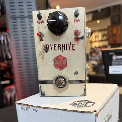 Beetronics Overhive Warm Mid-Gain Overdrive Pedal - Cream (Pre-Owned) image 1