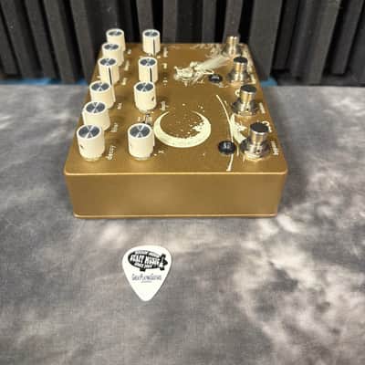 Limited Edition Walrus Audio Slö & Fathom Gold Standard Reverb Pedal  - 2020 image 6